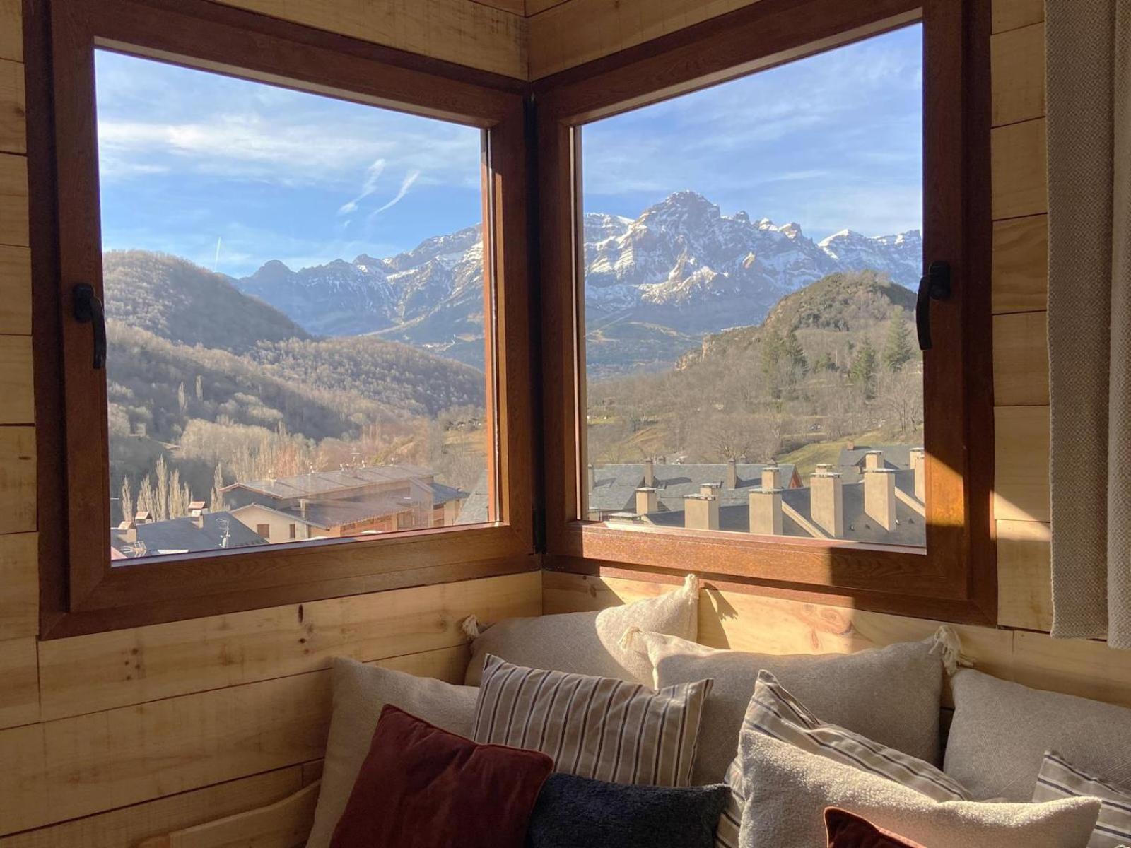 Vistas A Pie De Pistas Y Wifi Apartment ปันตีโกซา ภายนอก รูปภาพ