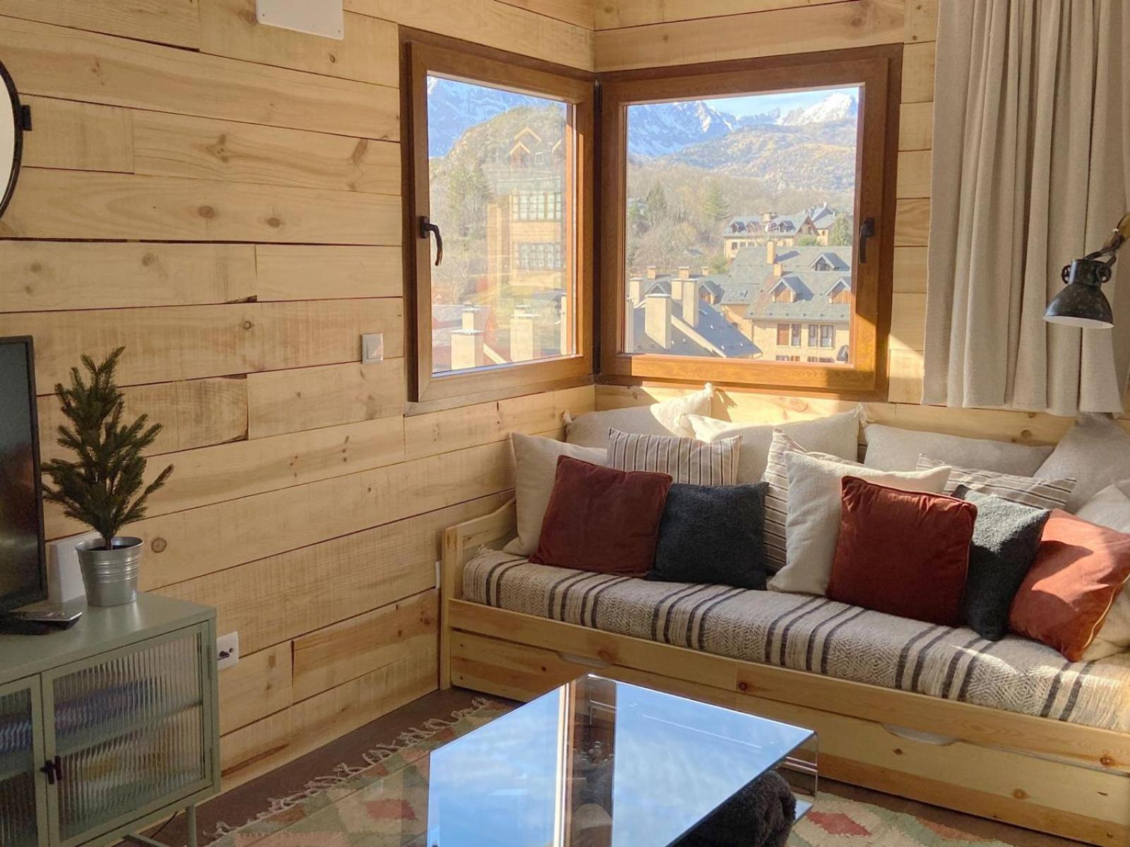 Vistas A Pie De Pistas Y Wifi Apartment ปันตีโกซา ภายนอก รูปภาพ
