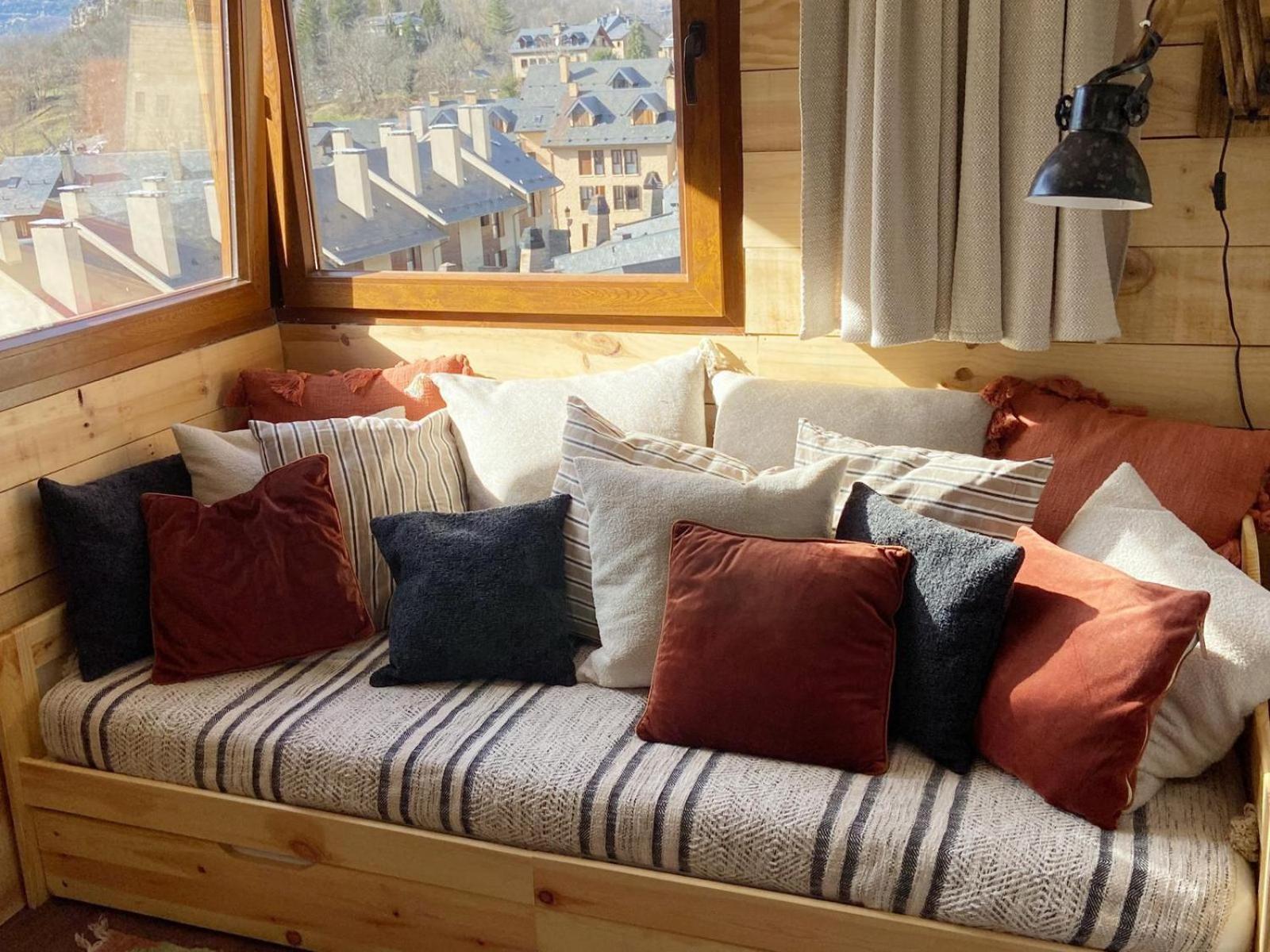 Vistas A Pie De Pistas Y Wifi Apartment ปันตีโกซา ภายนอก รูปภาพ